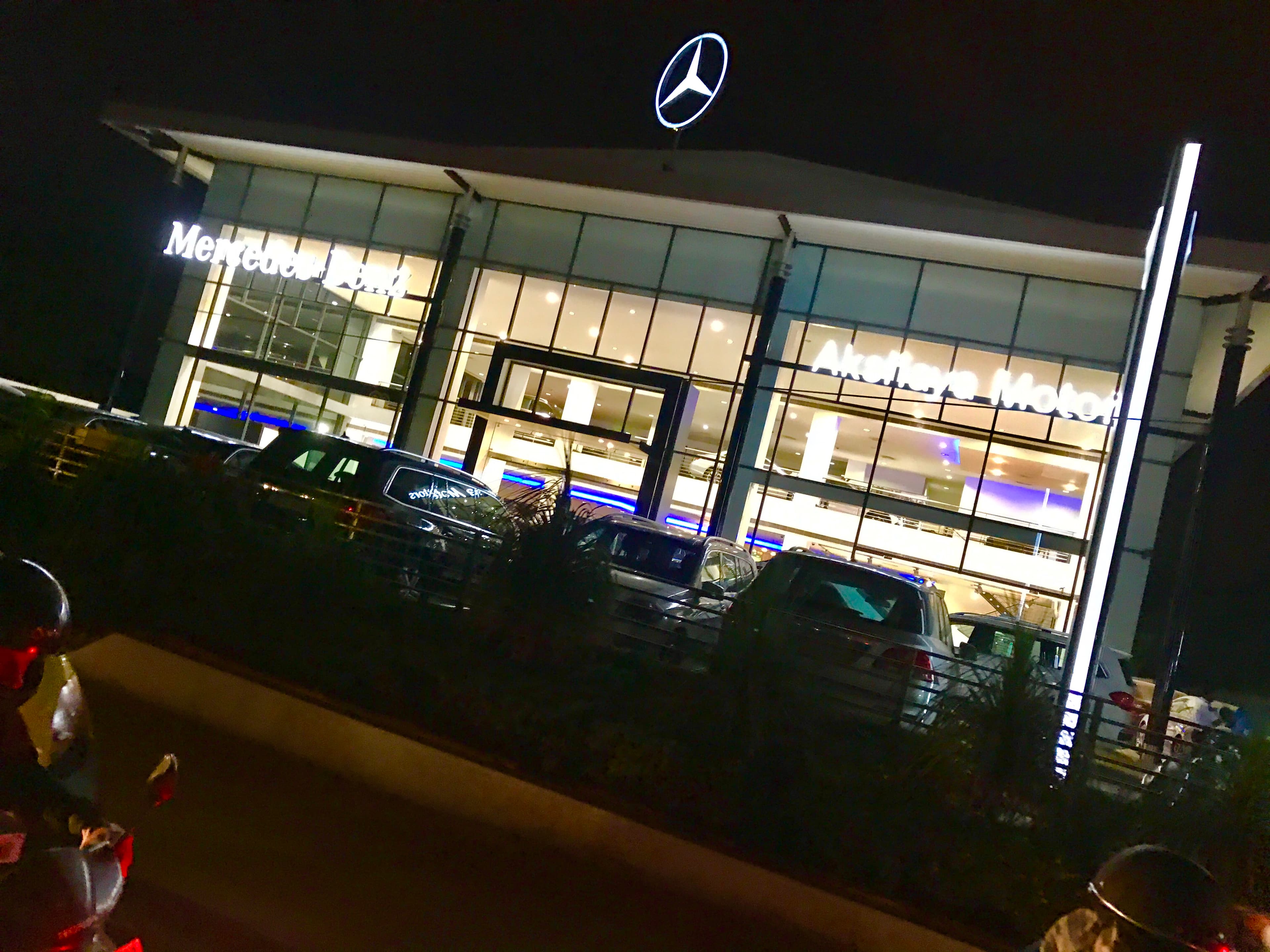 Mercedes-Benz showroom on Mysuru Road in Bengaluru, photographed in December 2016